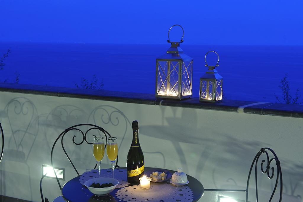 La Maurella Bed & Breakfast Praiano Luaran gambar